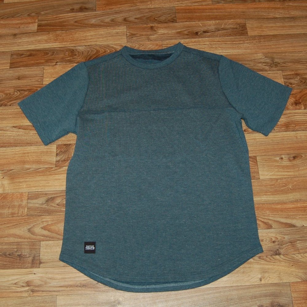 Native Youth	Men's Onyx Tee